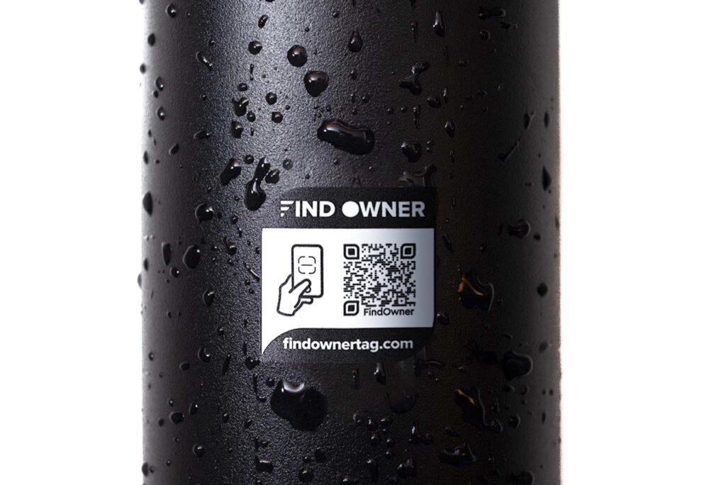 Find your lost items.An image of a water bottle with a FindOwnerTag to demonstrate that FindOwnerTag is waterproof